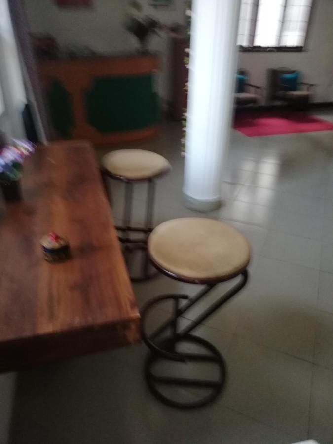 Days Inn B/B Kandy Dış mekan fotoğraf